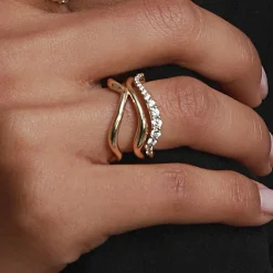 Marrow Fine For The New Mom | Anniversary Gifts^Curved Pavé White Diamond Ring