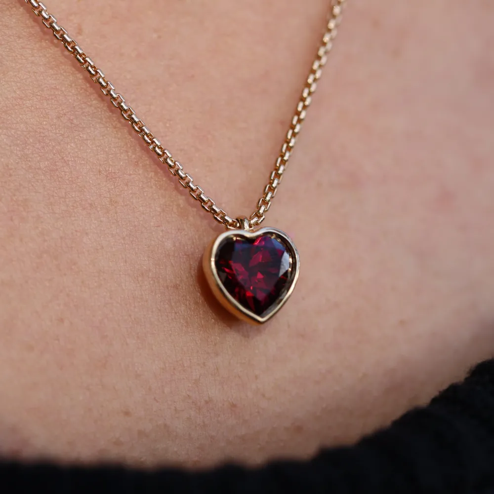 Marrow Fine Birthstone Collection | One-of-a-kind Pieces^Garnet Heart Charm Necklace on Dainty Box Chain 14kyellowgold