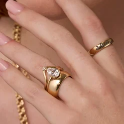 Marrow Fine Wedding Bands | Rings^Rosette Band