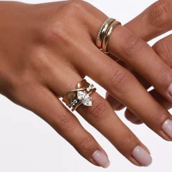 Marrow Fine Engagement Rings^The Maeve Marquise Engagement Ring