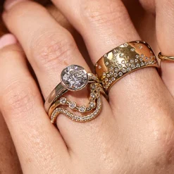 Marrow Fine Engagement Rings^The Tessa Bezel Round Solitaire Engagement Ring