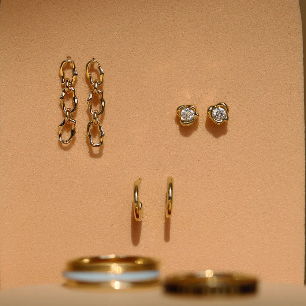 Marrow Fine For The Bride-to-be | Anniversary Gifts^White Diamond Abstract Bezel Studs